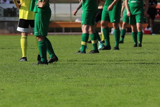 边锋和中锋 边锋和中锋